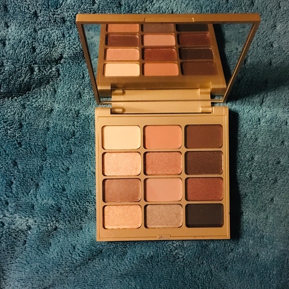 SALE🔥NIB Stila Eyes Are The Window Eyeshadow SOUL - Picture 4 of 4